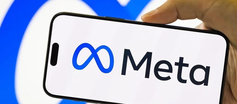 Logo Facebook sur écran d'ordinateur évoquant des données privées d'utilisateurs